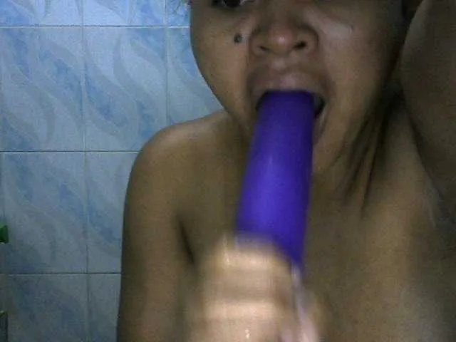 Live sex webcam photo for Saminahh #277641114