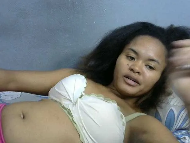Live sex webcam photo for Saminahh #277665723