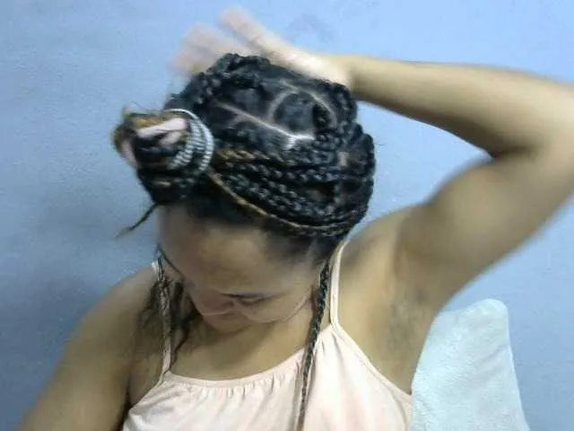Live sex webcam photo for Saminahh #277686137