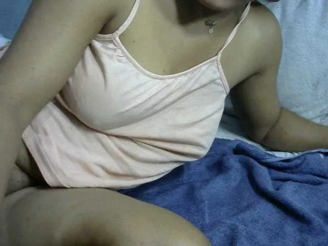 Live sex webcam photo for Saminahh #277714111