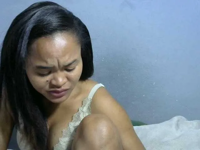 Live sex webcam photo for Saminahh #277836519