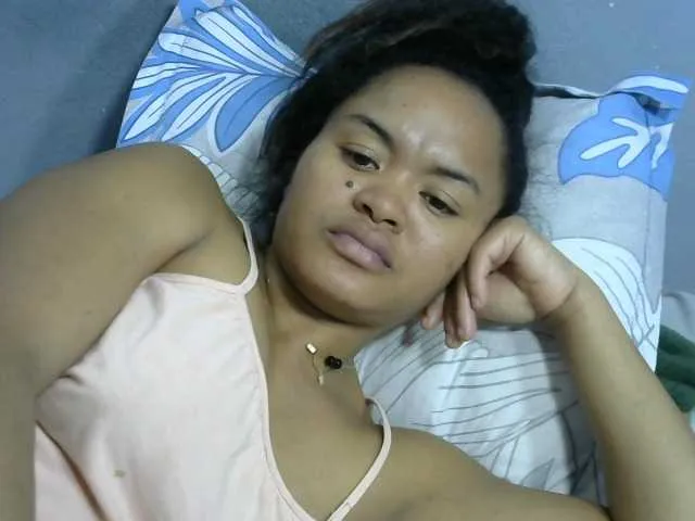 Live sex webcam photo for Saminahh #278044410