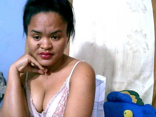 Live sex webcam photo for Saminahh #291642788