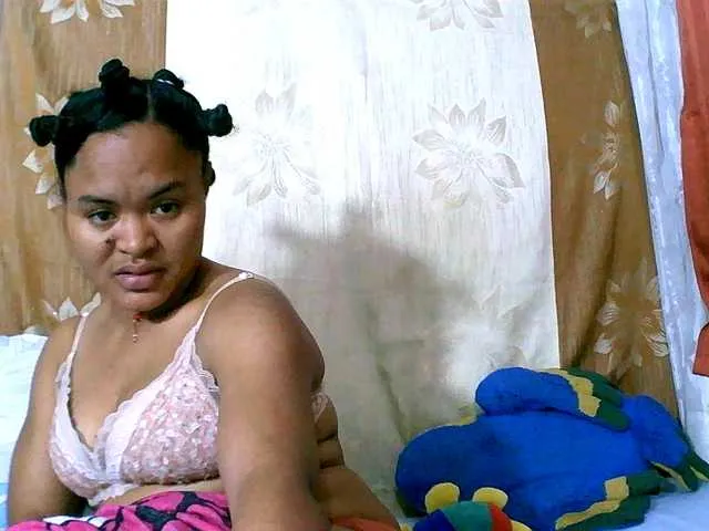 Live sex webcam photo for Saminahh #291670694