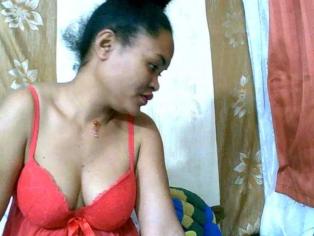 Live sex webcam photo for Saminahh #291744314