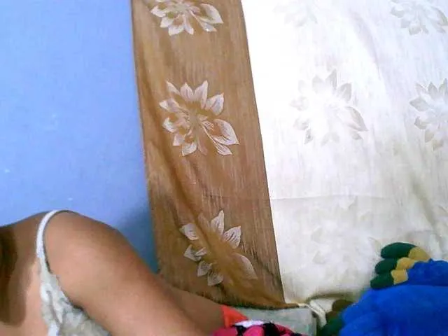 Live sex webcam photo for Saminahh #291790234