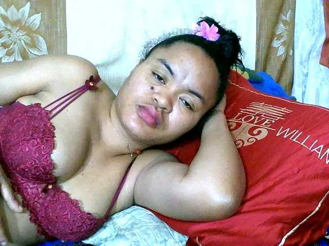 Live sex webcam photo for Saminahh #291892472