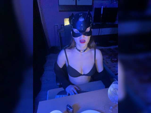 Live sex webcam photo for SamkaSamtca #277134334