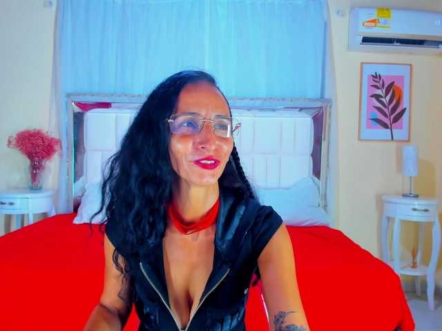 Live sex webcam photo for SammiLopez #277098543