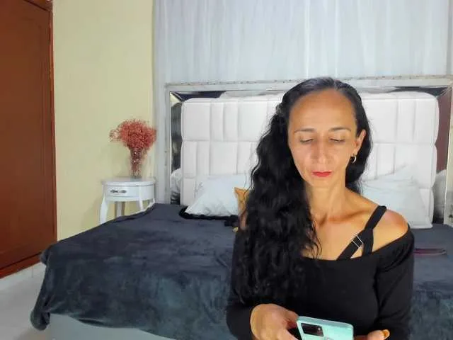 Live sex webcam photo for SammiLopez #277437595