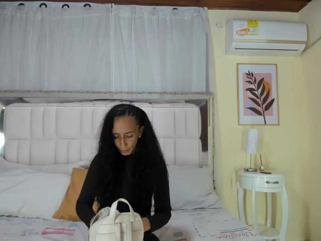 Live sex webcam photo for SammiLopez #277698579