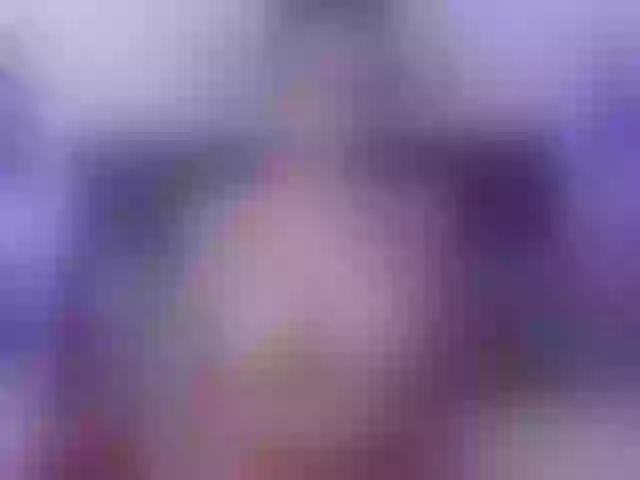 Live sex webcam photo for Sammy-Bunny #272259481