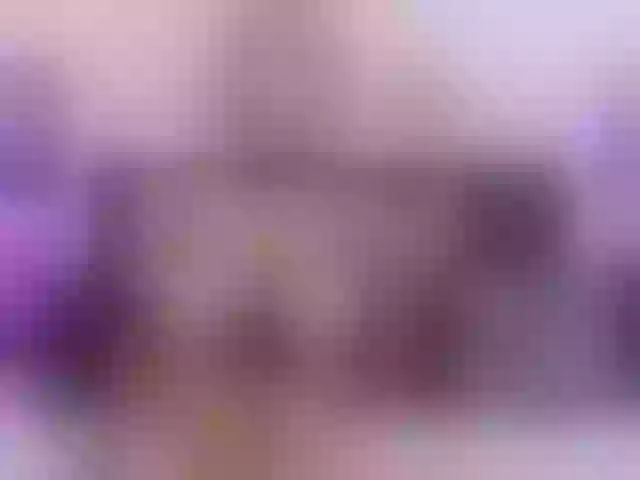 Live sex webcam photo for Sammy-Bunny #272494172