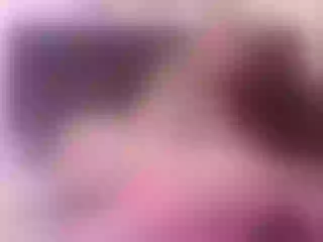 Live sex webcam photo for Sammy-Bunny #272637658
