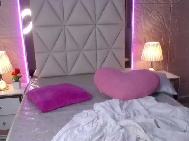 Live sex webcam photo for Sammy-khloe #274366614