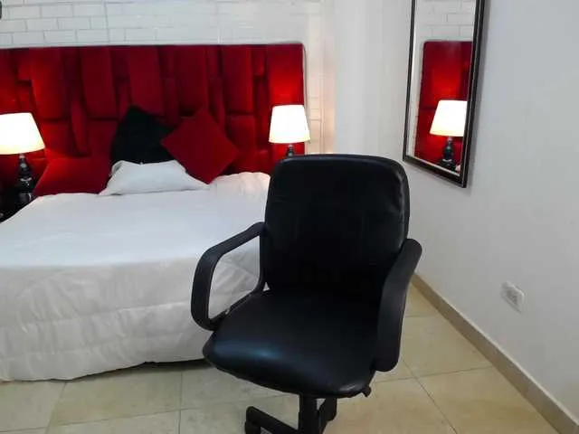 Live sex webcam photo for Sammy-khloe #274554250