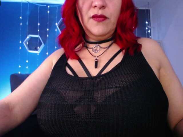 Live sex webcam photo for Sammy-owens #275700141