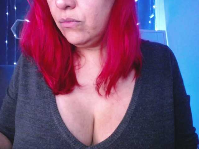 Live sex webcam photo for Sammy-owens #275904557