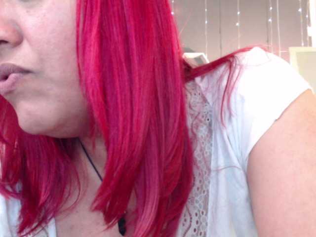 Live sex webcam photo for Sammy-owens #276460897