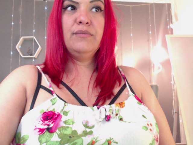 Live sex webcam photo for Sammy-owens #276490742