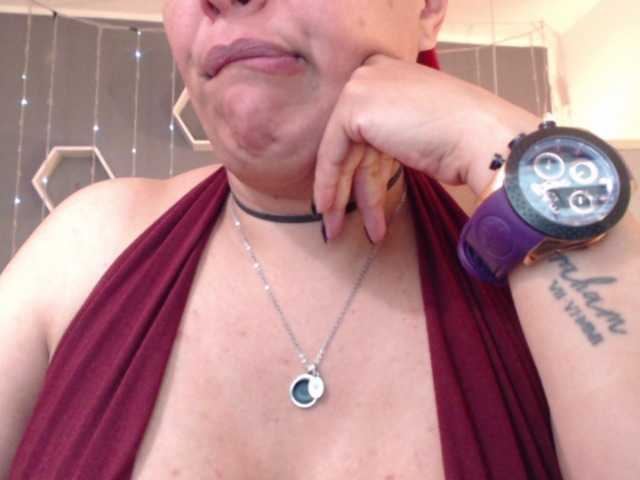 Live sex webcam photo for Sammy-owens #276497426