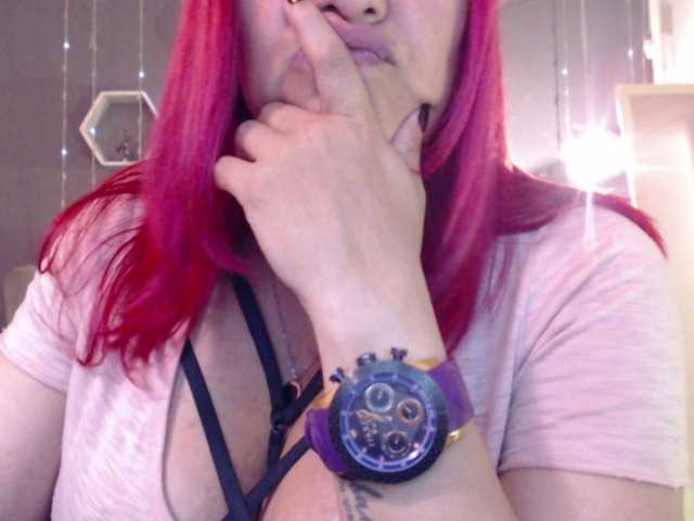 Live sex webcam photo for Sammy-owens #276642431