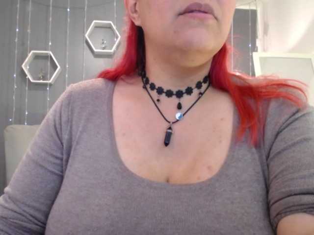 Live sex webcam photo for Sammy-owens #277011772