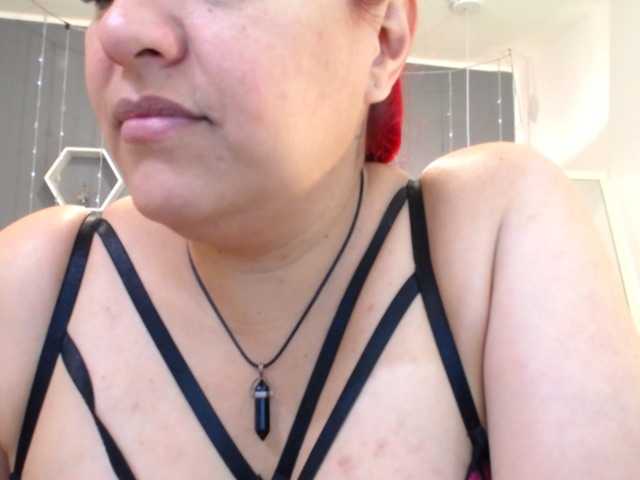 Live sex webcam photo for Sammy-owens #277030053