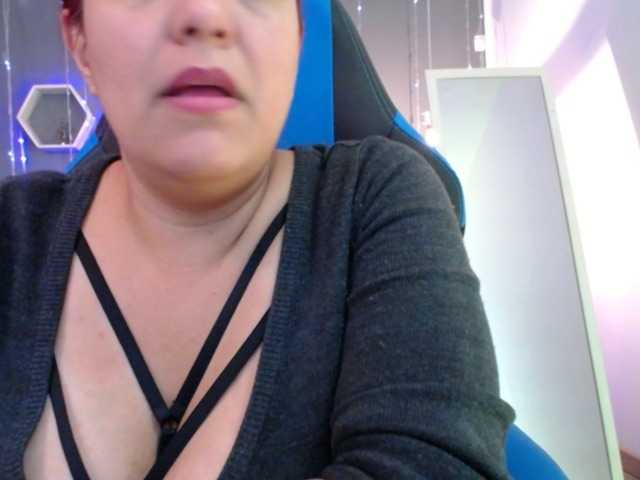 Live sex webcam photo for Sammy-owens #277602711