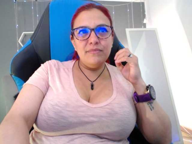 Live sex webcam photo for Sammy-owens #277672144