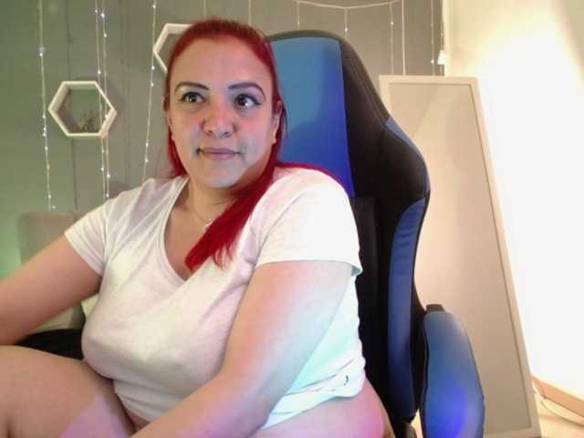 Live sex webcam photo for Sammy-owens #278155096