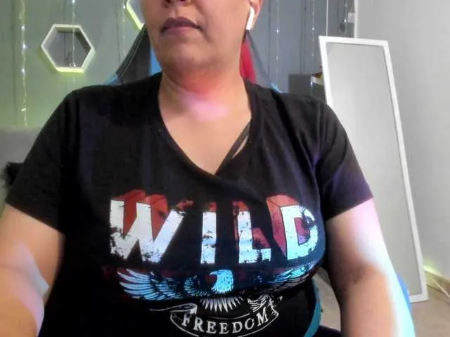 Live sex webcam photo for Sammy-owens #291563381