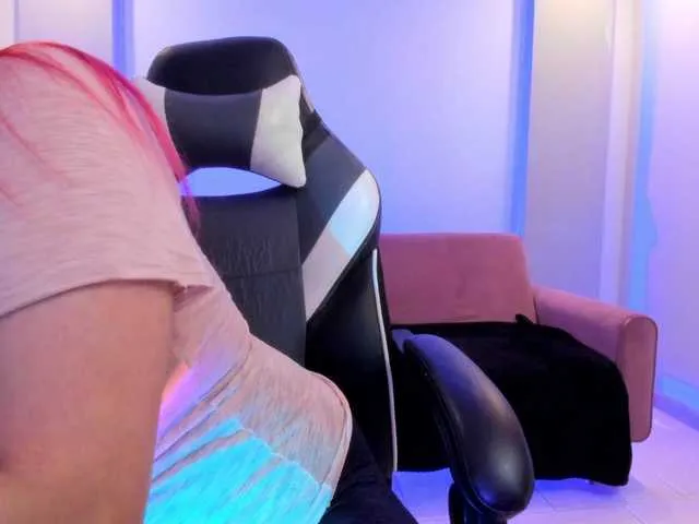 Live sex webcam photo for Sammy-owens #291682222