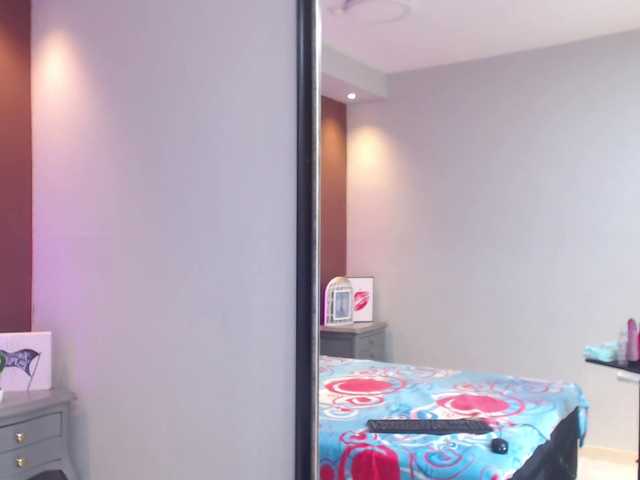 Live sex webcam photo for SammyHawk #274088429