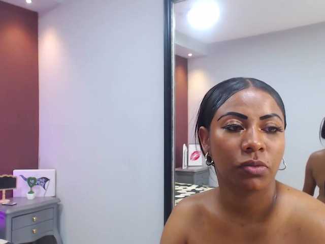 Live sex webcam photo for SammyHawk #274131300