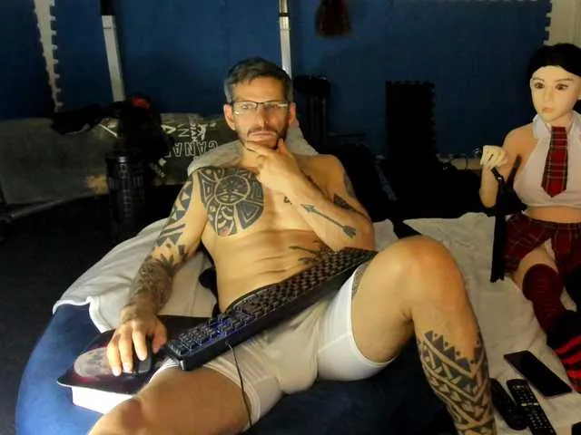 Live sex webcam photo for Samurayjiu #291275344