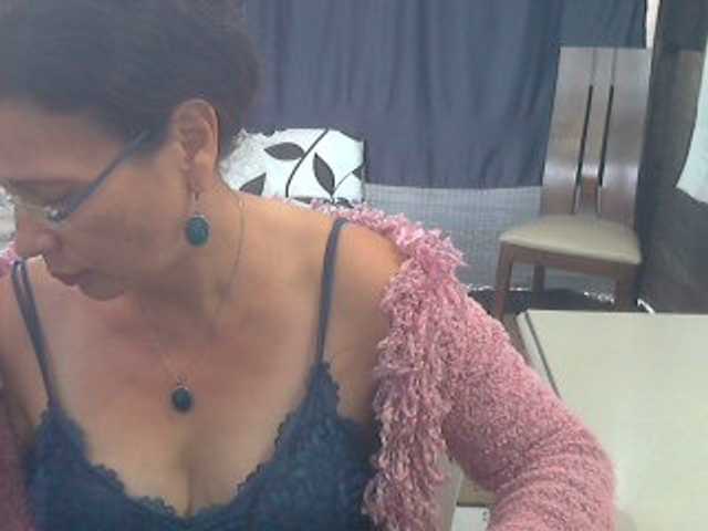 Live sex webcam photo for Samyflowers #277058899