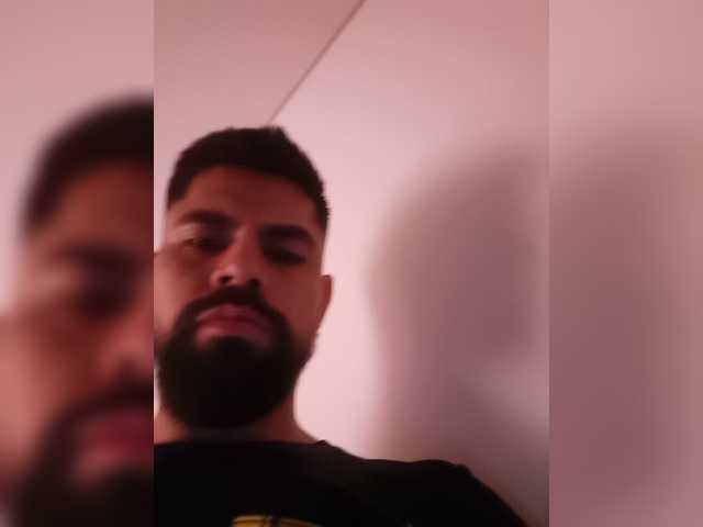 Live sex webcam photo for Sanders007a #276565029