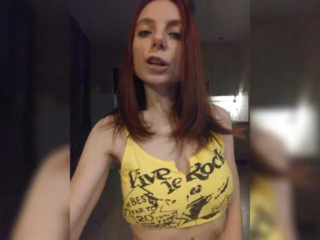 Live sex webcam photo for SandraMay10 #292325885