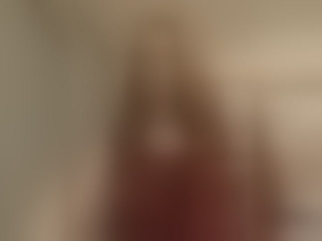 Live sex webcam photo for SandraMay10 #294083197