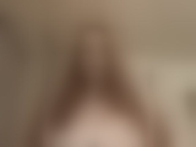Live sex webcam photo for SandraMay10 #294114822