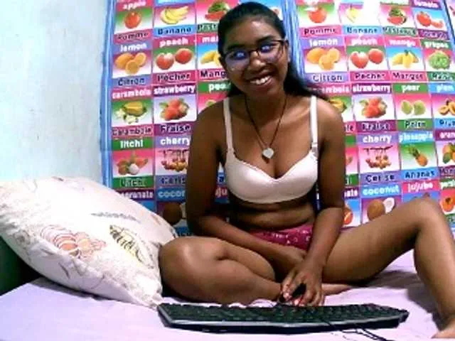 Live sex webcam photo for SandraxQ #276129490