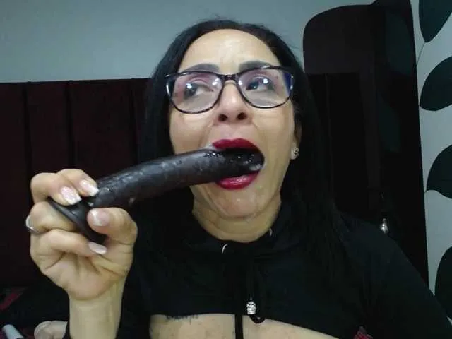 Live sex webcam photo for Sandrraa-- #276246799