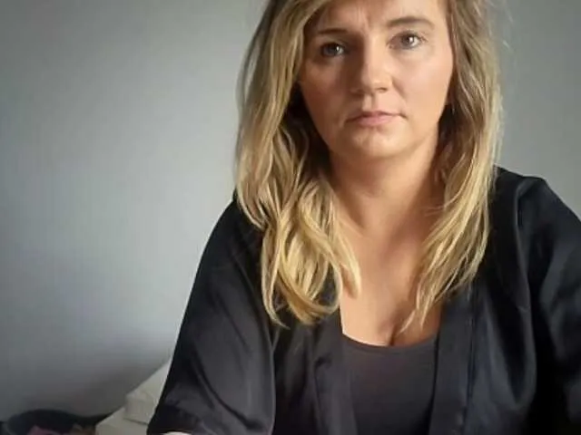 Live sex webcam photo for SandyFlirt #277495066