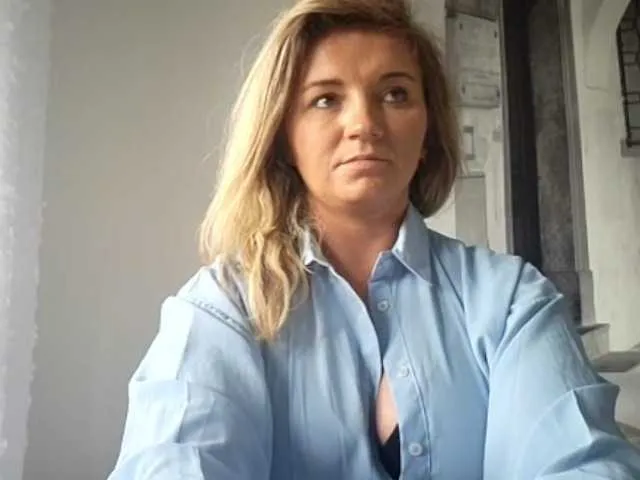 Live sex webcam photo for SandyFlirt #277637556