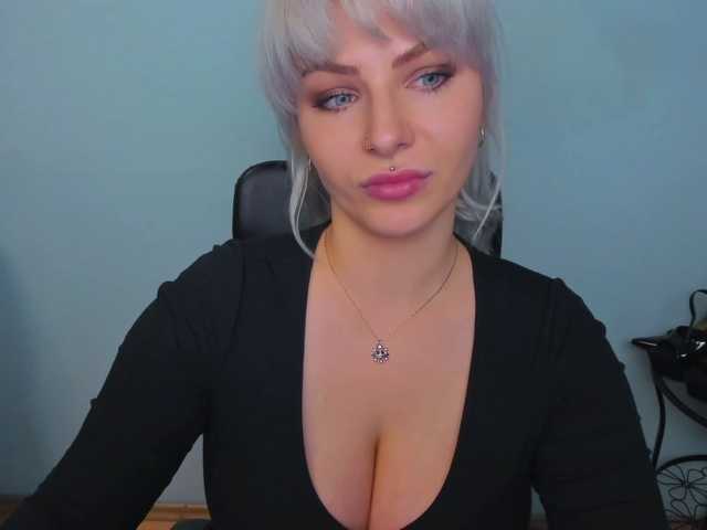 Live sex webcam photo for SandyMISS #271911238