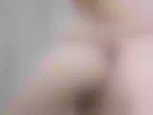 Live sex webcam photo for SandyMoon #290831689