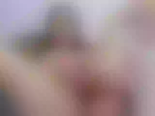 Live sex webcam photo for SandyMoon #290998141