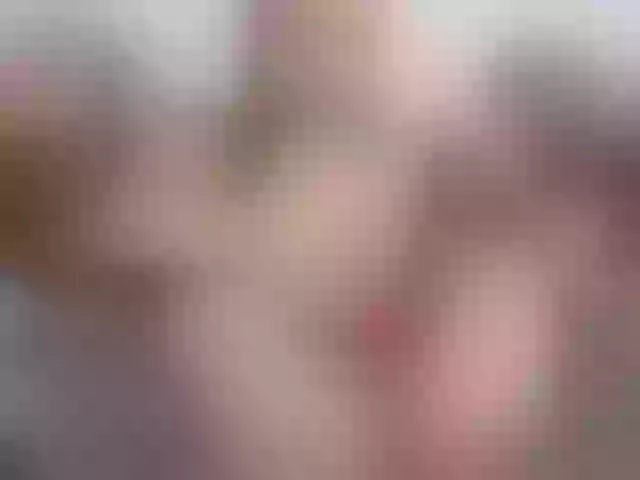 Live sex webcam photo for SandyMoon #291386650