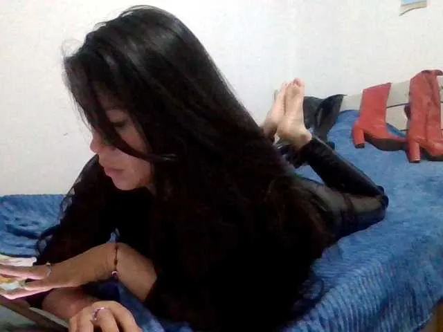 Live sex webcam photo for SandyQueen #290294968